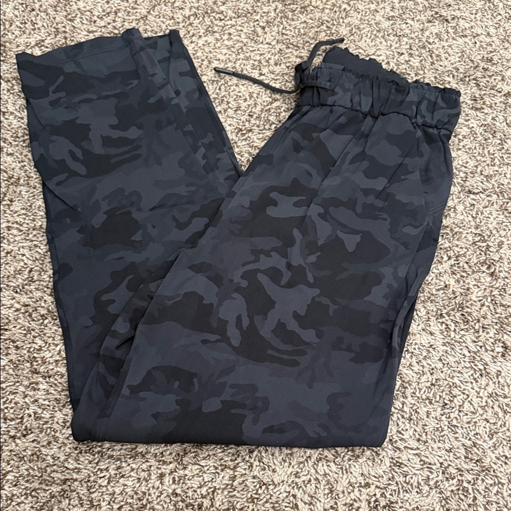 lululemon keep moving pant 7/8 high rise